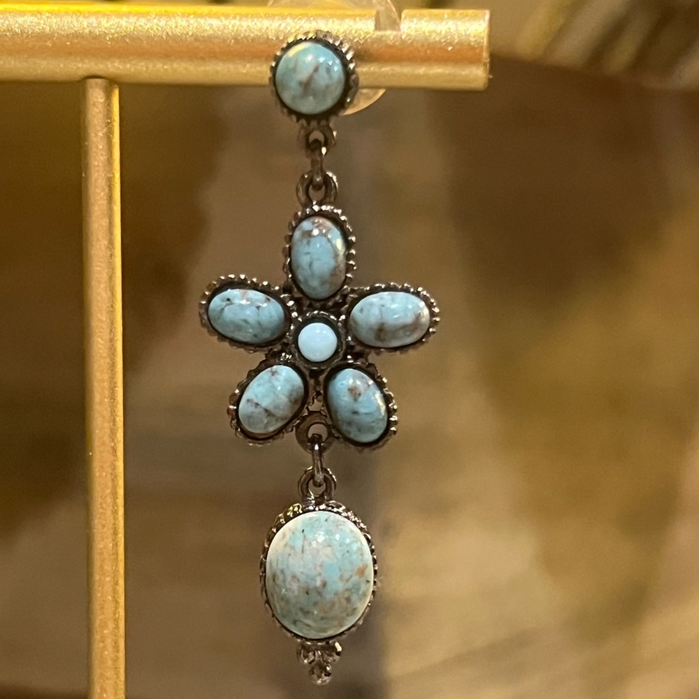 Turquoise flower dangle 3 tier earrings stud backing hangs 2” 0.75” wide jewelry - Picture 10 of 10